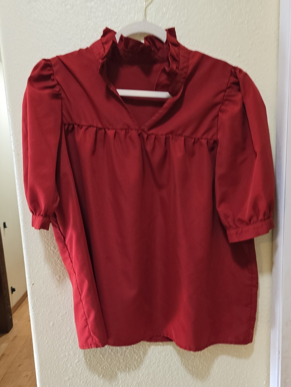 SHEIN Red Ruffled Collar Puff Sleeve Blouse